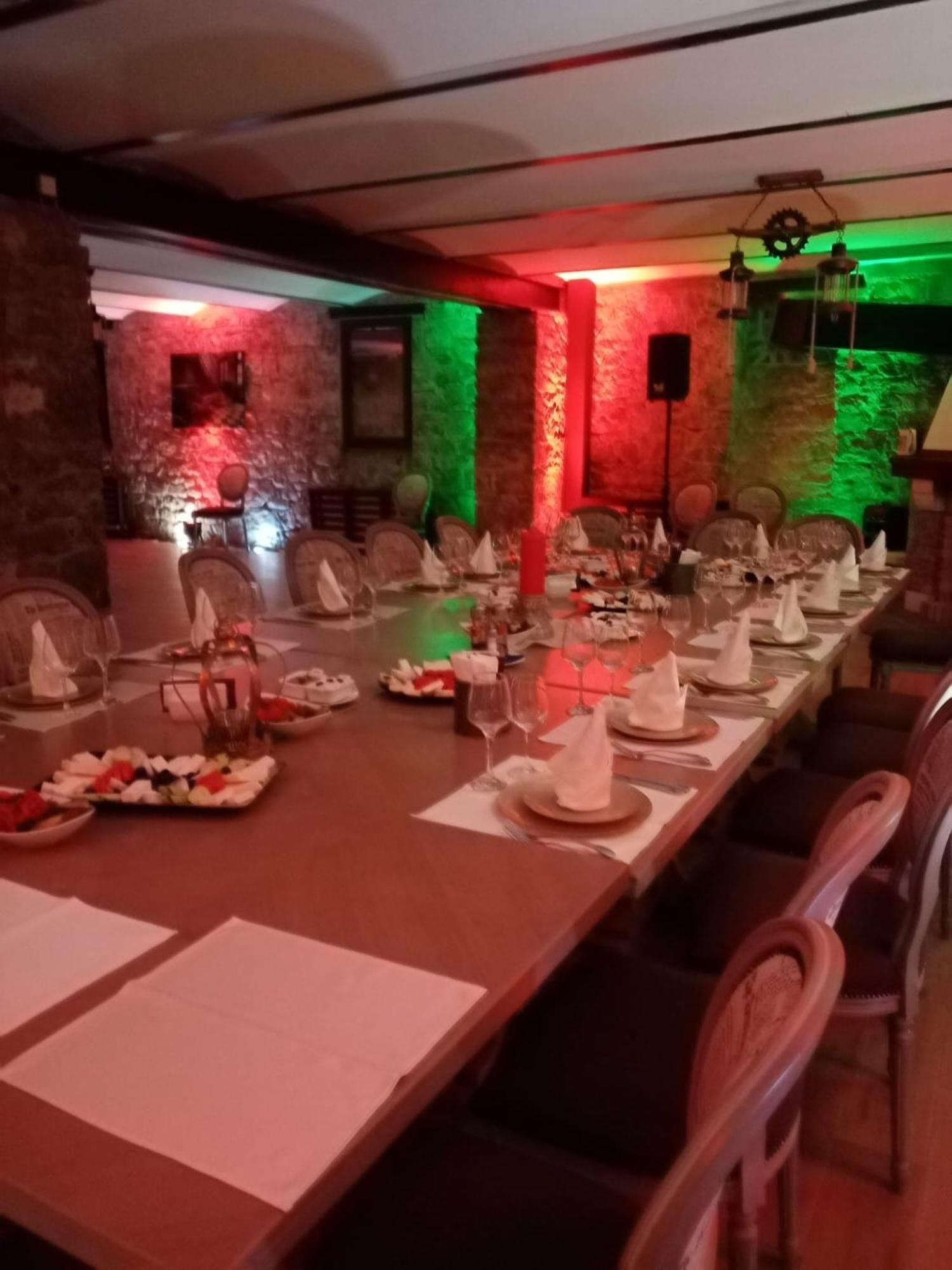 Hotel Boutique Vila Lakastel Синая Екстериор снимка