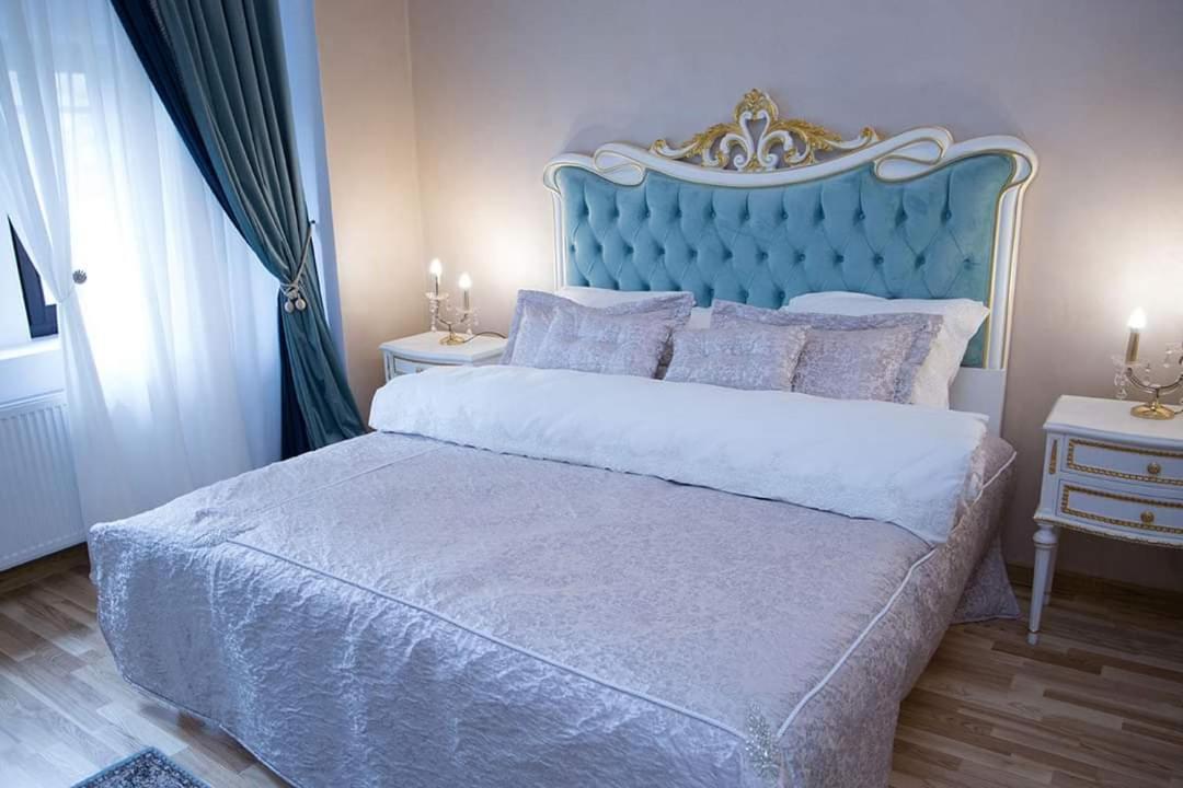 Hotel Boutique Vila Lakastel Синая Екстериор снимка