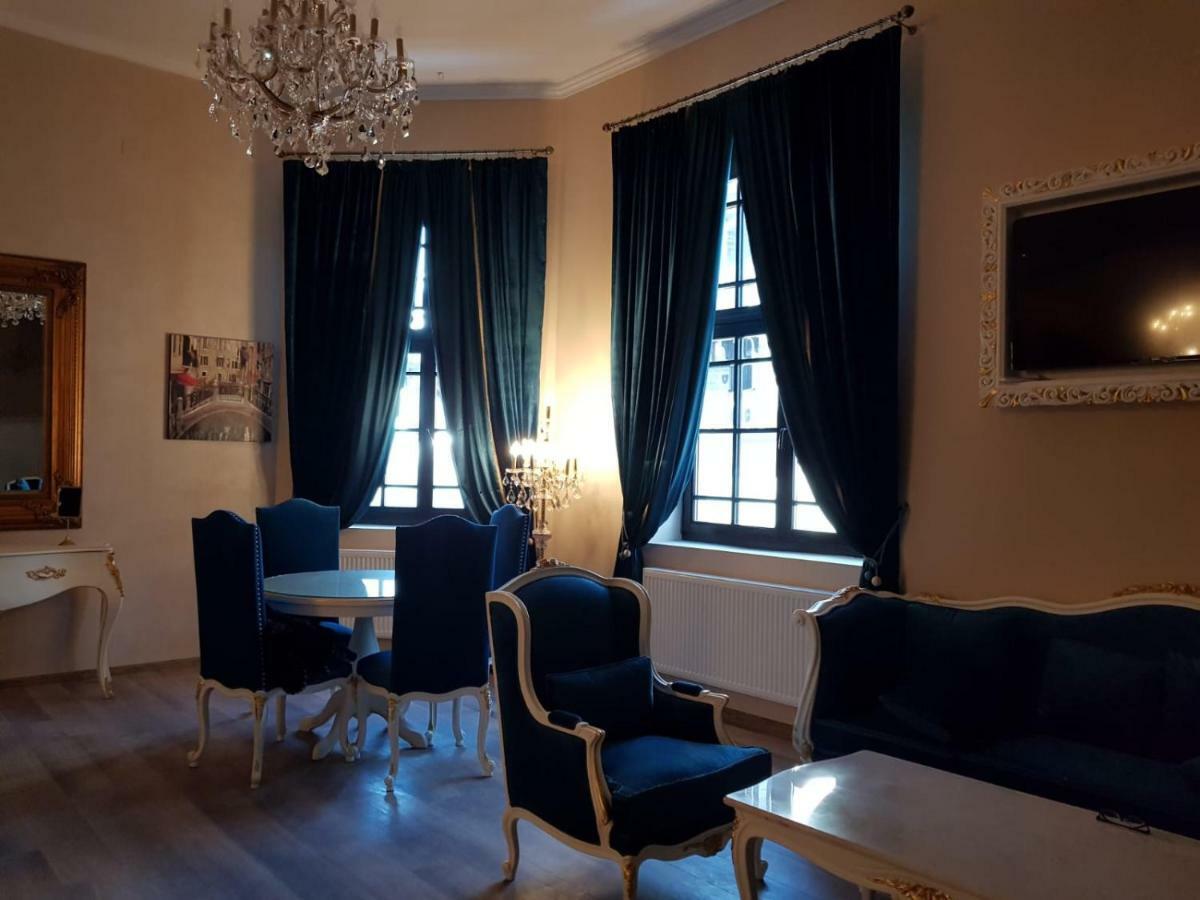 Hotel Boutique Vila Lakastel Синая Екстериор снимка