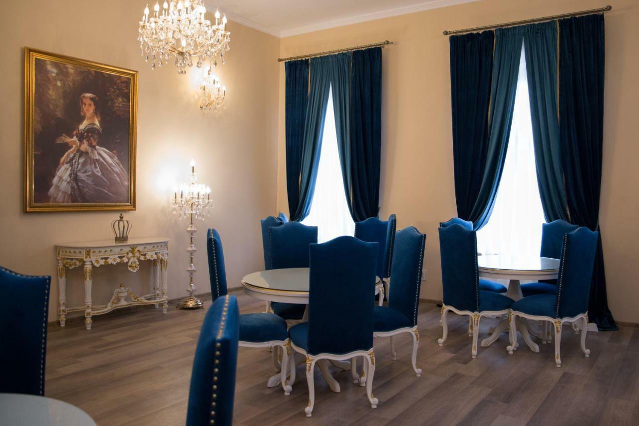 Hotel Boutique Vila Lakastel Синая Екстериор снимка