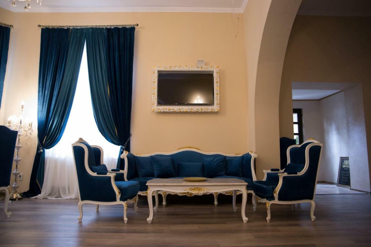 Hotel Boutique Vila Lakastel Синая Екстериор снимка