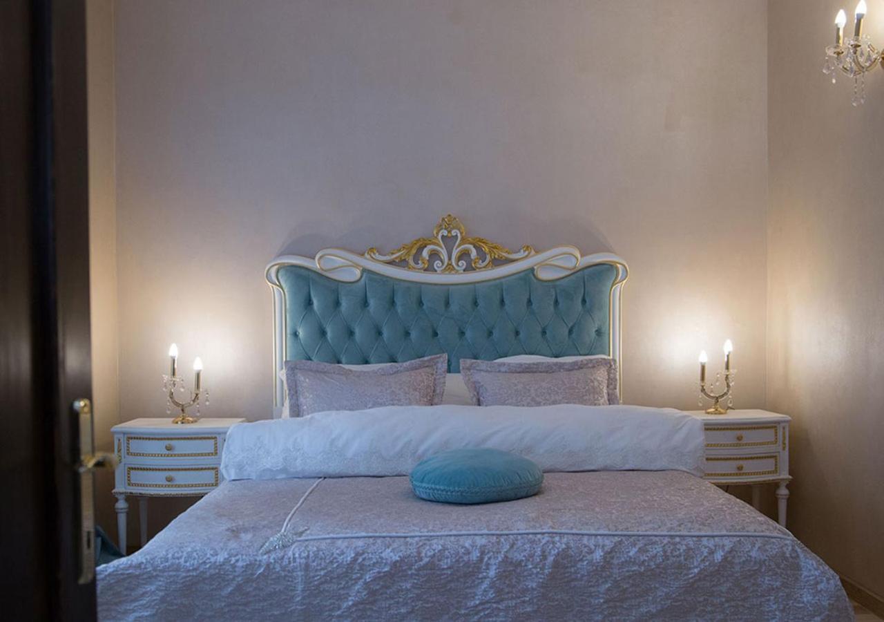 Hotel Boutique Vila Lakastel Синая Екстериор снимка